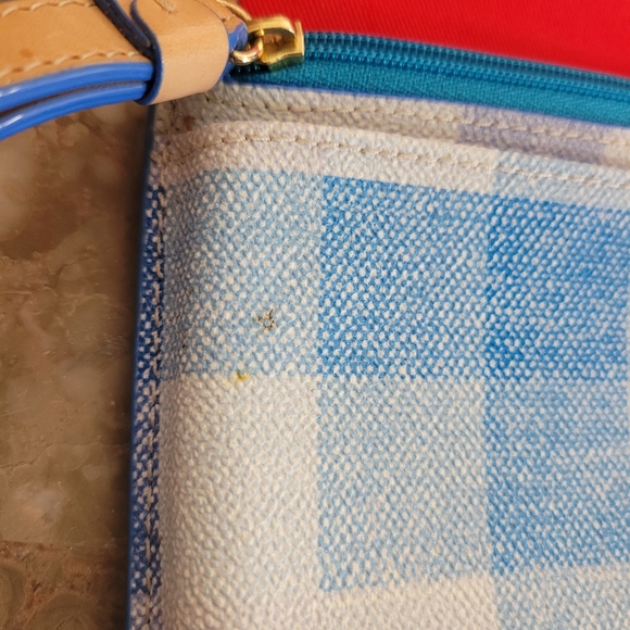 Dooney & Bourke Milly Wristlet Quadretto Check - Picture 6 of 10